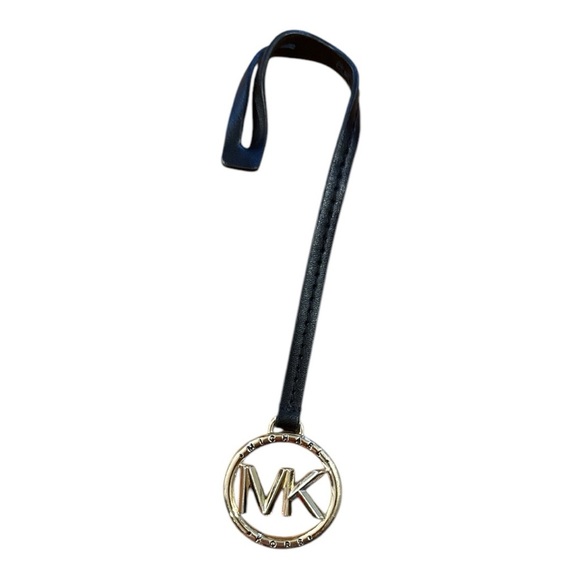 MICHAEL KORS Black and Gold Keychain - Picture 1 of 1